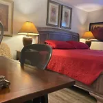Spacious 3 Bedroom 2 Bath Condo Close To Five-Points In Athens